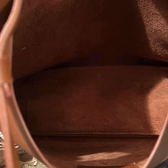 Neiman Marcus vegan tote bag 14X11X3.5 Carmel color - Picture 3 of 7